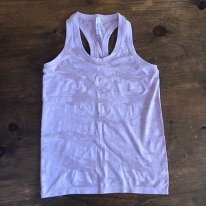 Athleta Momentum Tank medium